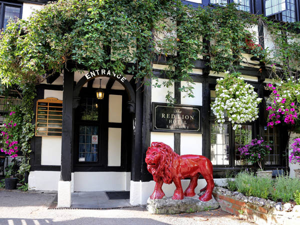 red-lion-hotel.jpg