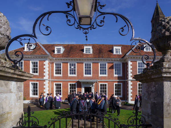 0060 12Thmarch2022 Sarum College Graduations Photo By Ash Mills