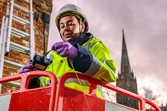 Salisbury becomes first fully fibre city in UK